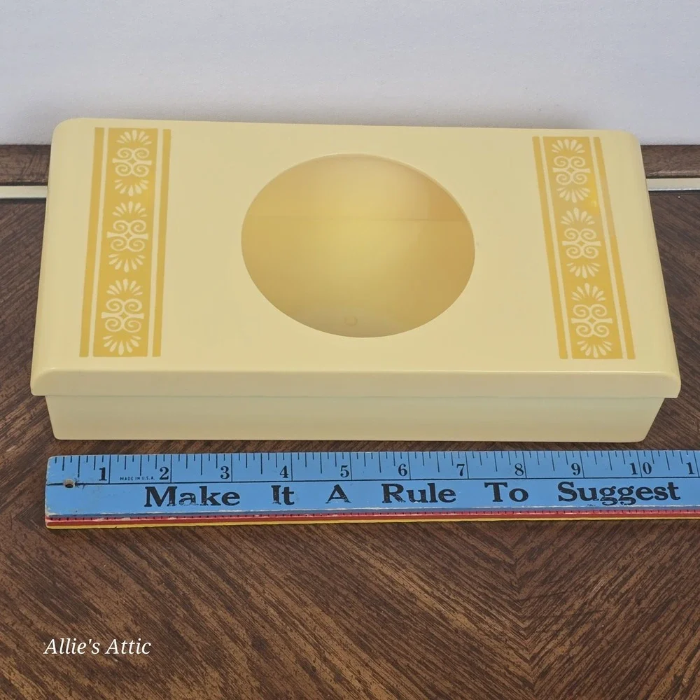 Tissue Box Holder Yellow Floral Flower MCM Retro Cover Plastic Vintage Large 10